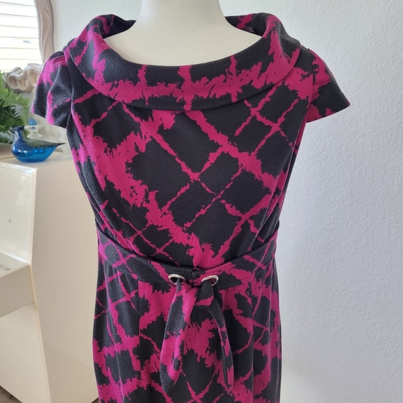 EUC Madison Leigh Cowl Neck Dress size 6 - Picture 2 of 12